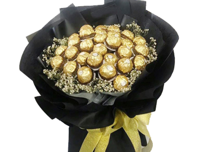 Ferrero Rocher with Gypsophila Bouquet