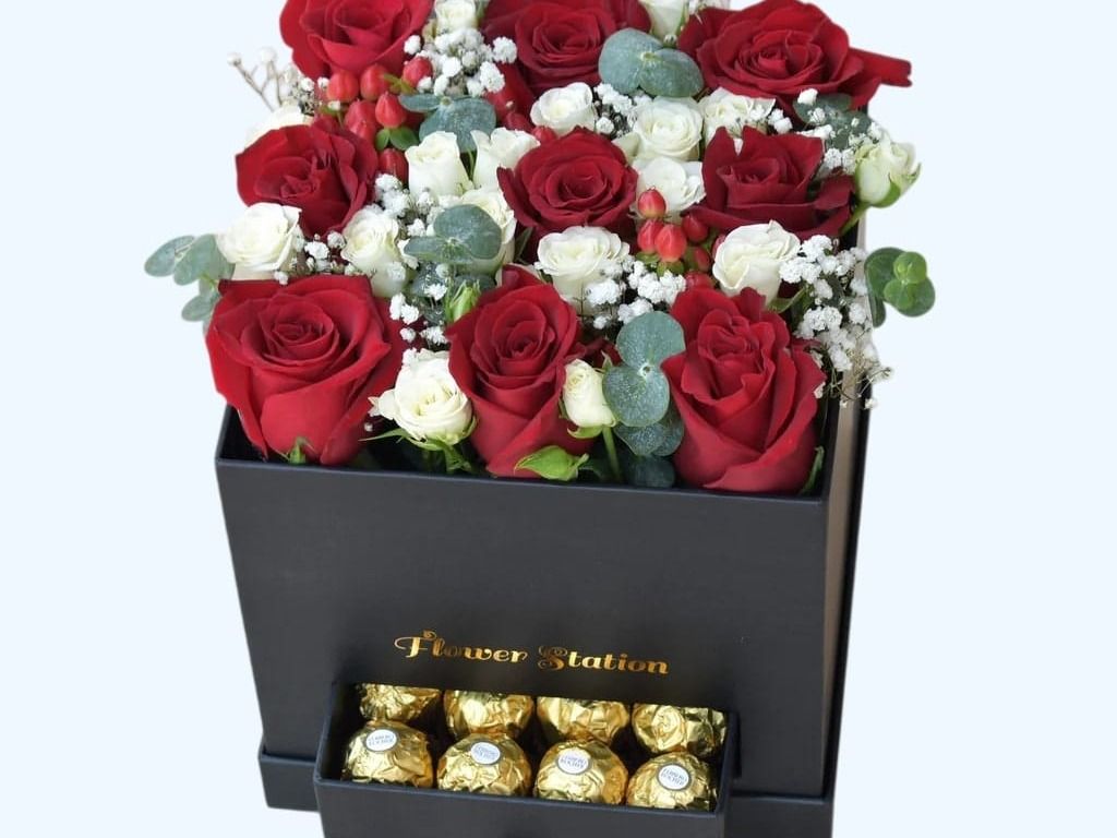 Mixed Red With White Baby Rose Love 2